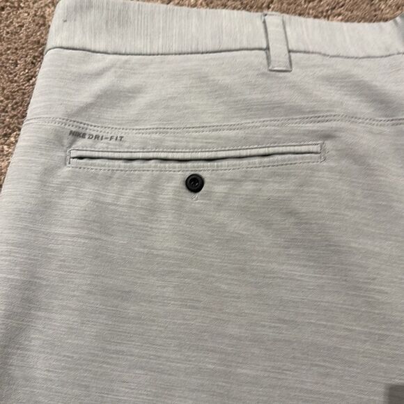 ⭐️⭐️Hurley like new! Size 38 Nike Dri fit !! BUCKLE EXCLUSIVE - Picture 4 of 5